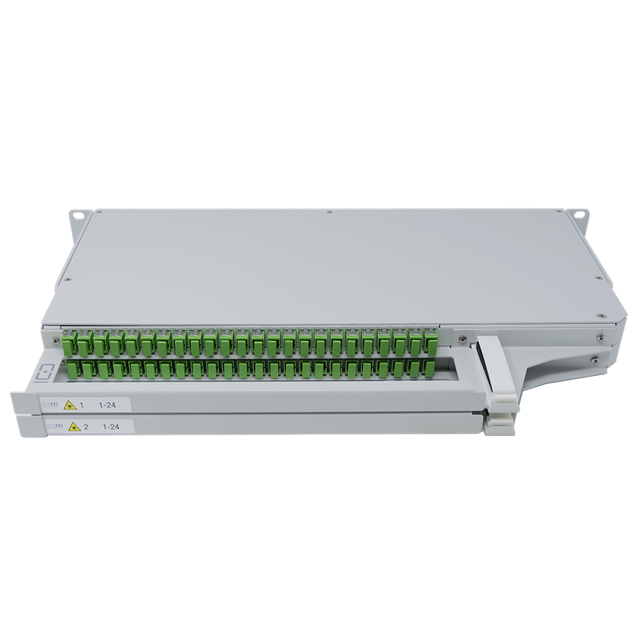 CCM Patchpanel 1HE SLITE PRO rechts